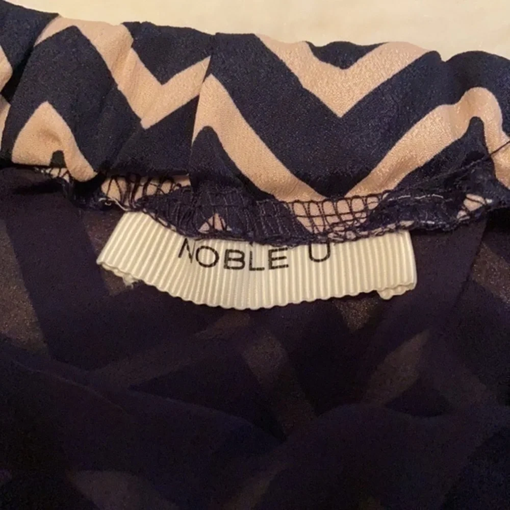 💥 NOBLE U HIGH LOW SKIRT SIZE SMALL NAVY TAN PRINT